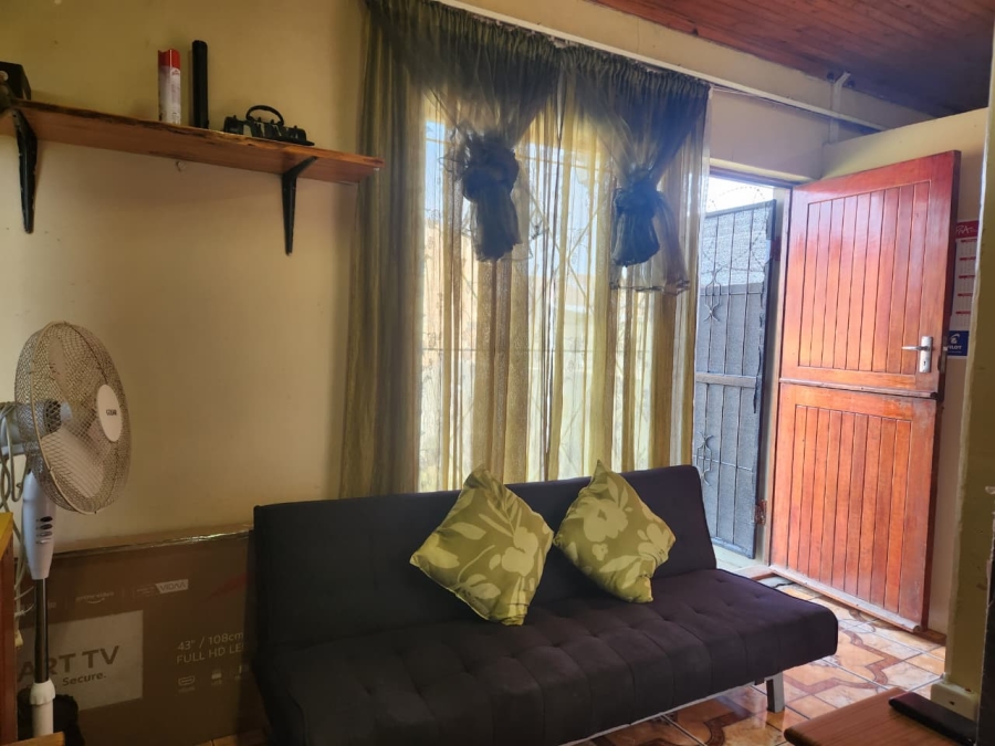 3 Bedroom Property for Sale in Delvillepark Western Cape